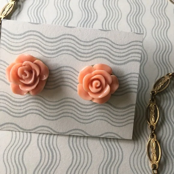 Vintage 1928 Brand Rose Enamel and Porcelain Necklace plus Earrings - Picture 14 of 17